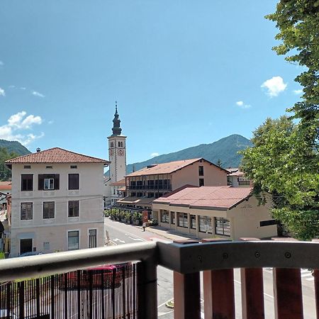 City Nest Apartment Kobarid Esterno foto