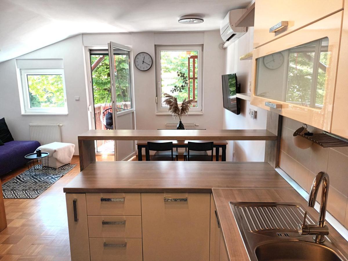 City Nest Apartment Kobarid Esterno foto