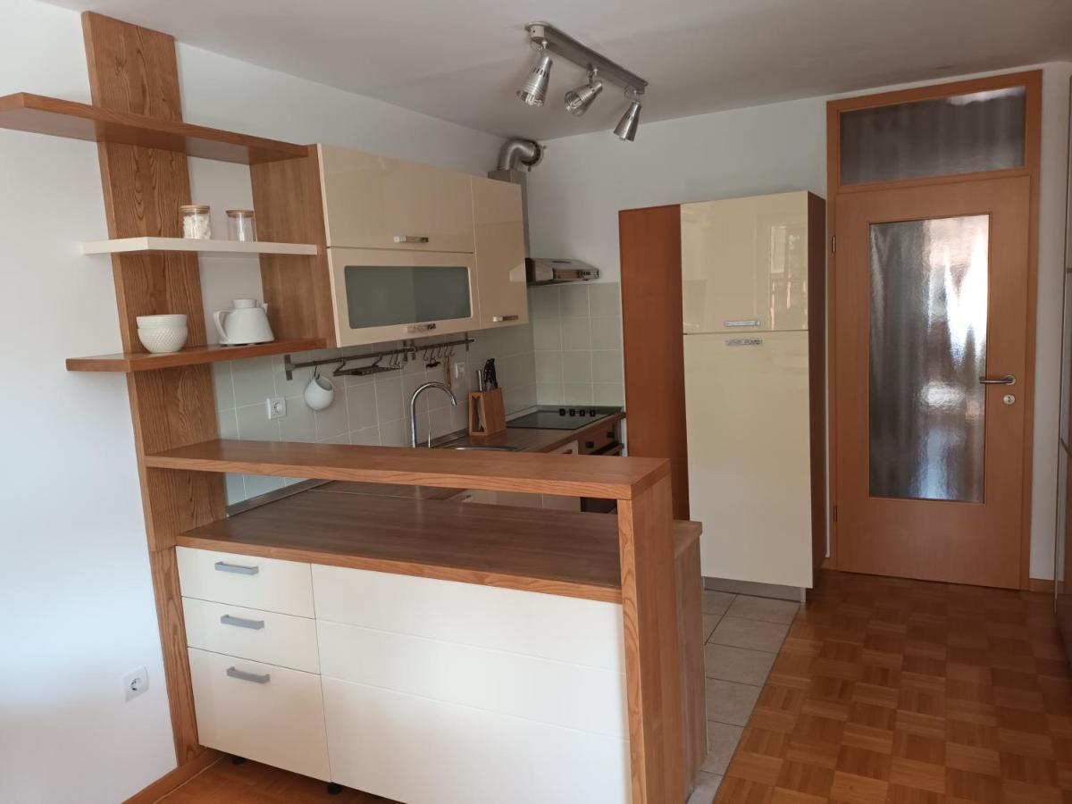 City Nest Apartment Kobarid Esterno foto
